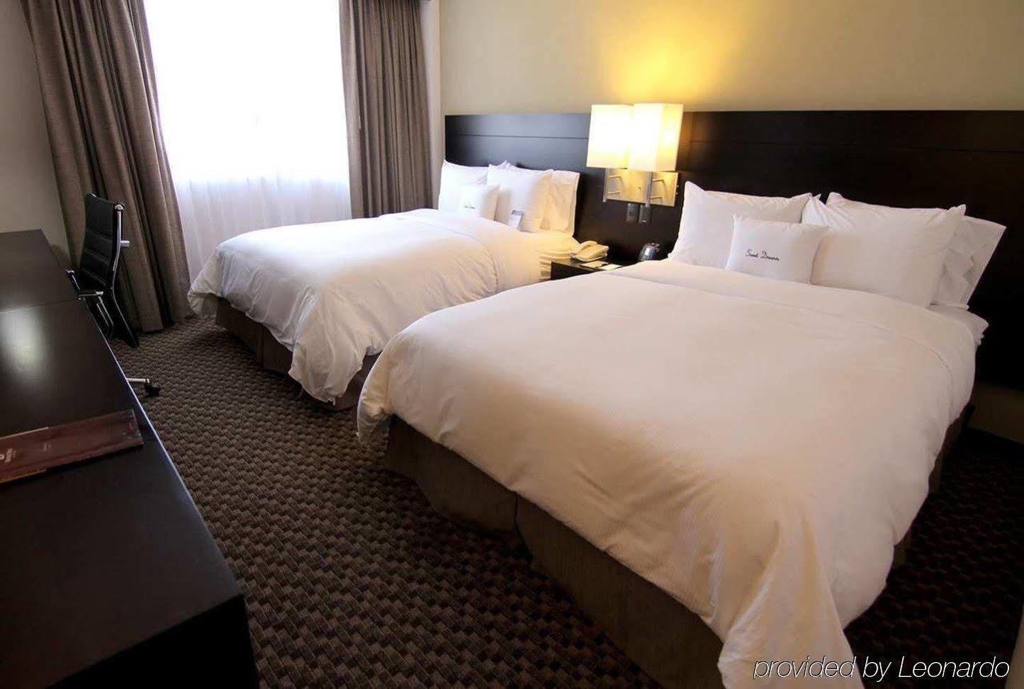 Hotel Doubletree By Hilton Querétaro Camera foto